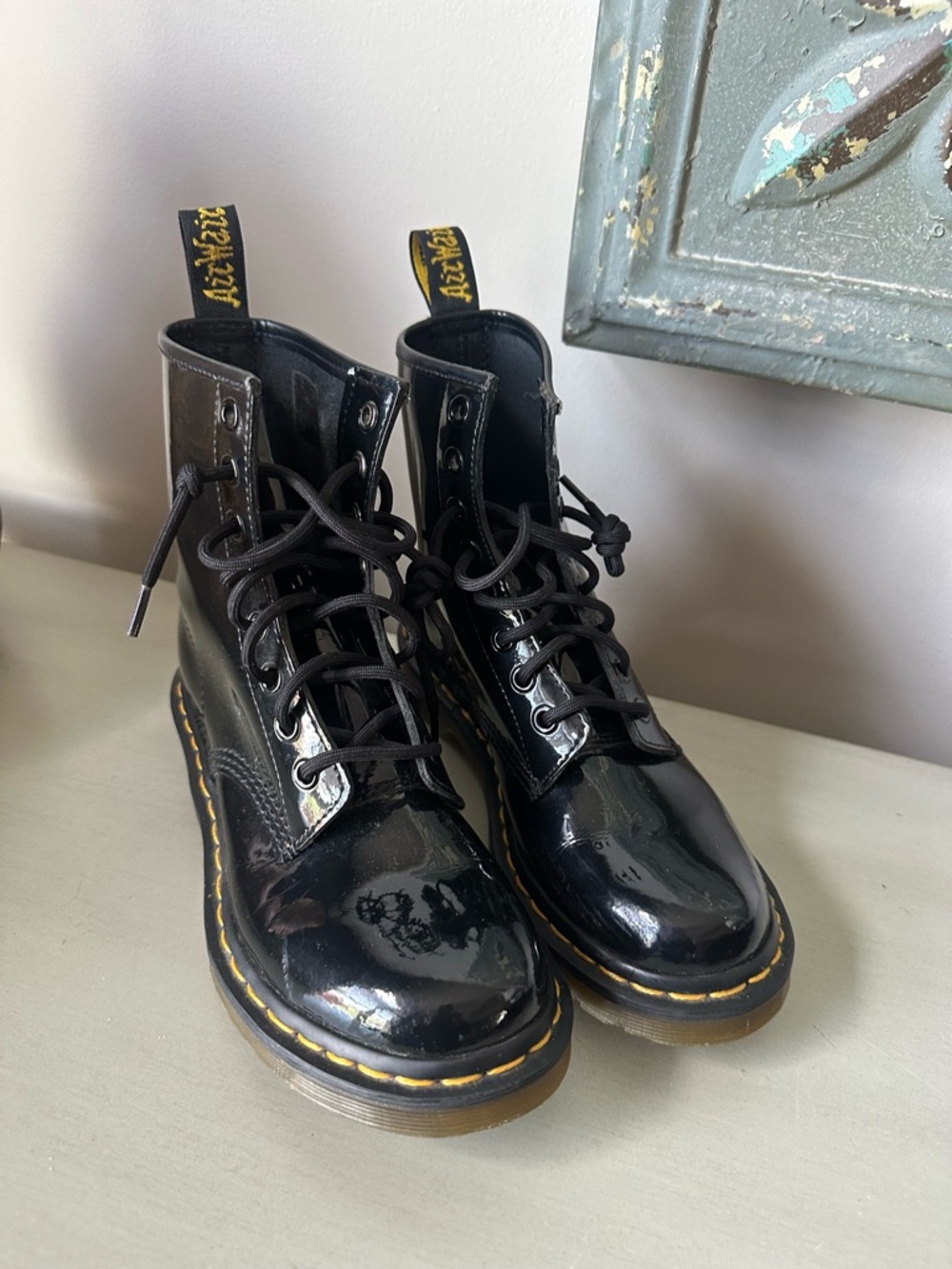 Dr martens patent leather lace up boots bouncy cushion